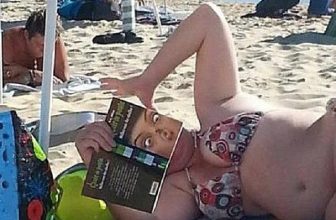 Hilarious Beach Pictures That Will Put You In Laughing Fits